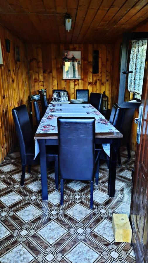 Ferienwohnung La Curtea Veche Lapus Exterior foto